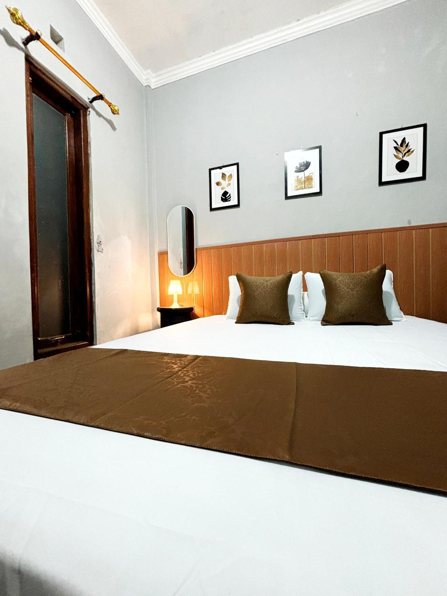 Jogja Day Inn Yogyakarta Exteriér fotografie